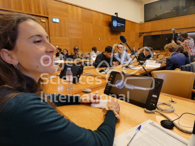 Keywords: forum de genève