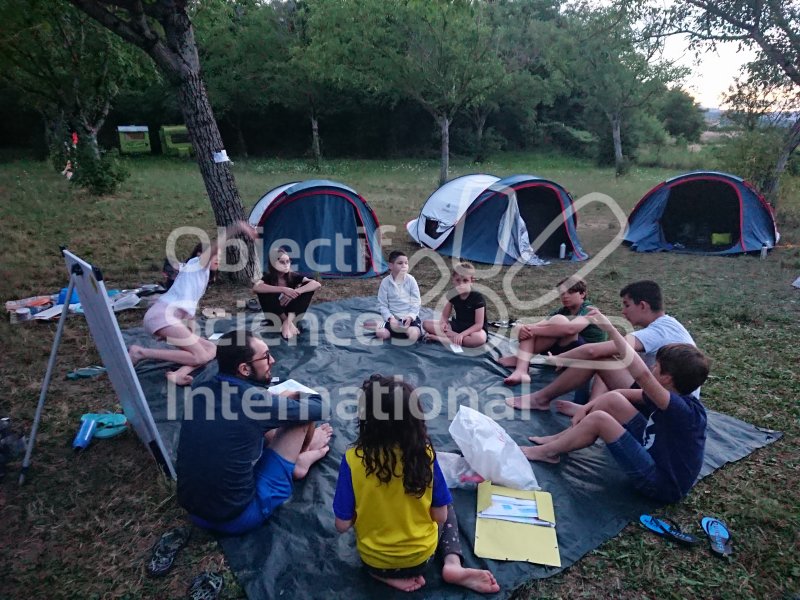 Keywords: camping,au fil de l&#039;eau,tente