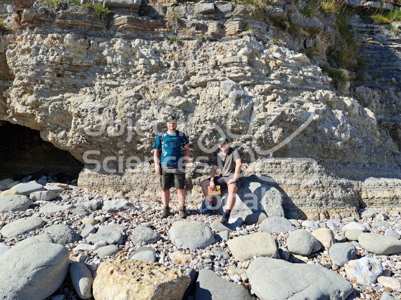 Keywords: Angleterre,Lyme Regis,plage,fossiles