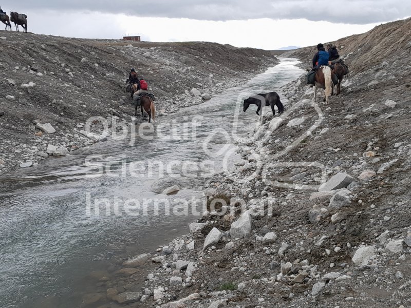 Keywords: traversée rivière