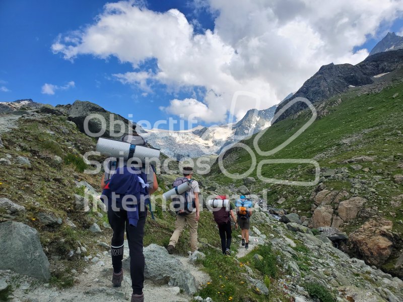 Keywords: bivouac, marche, glacier, moiry, ado, montagne